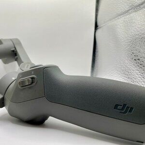 DJI Osmo Mobile 3 Smartphone Gimbal Stabilizer